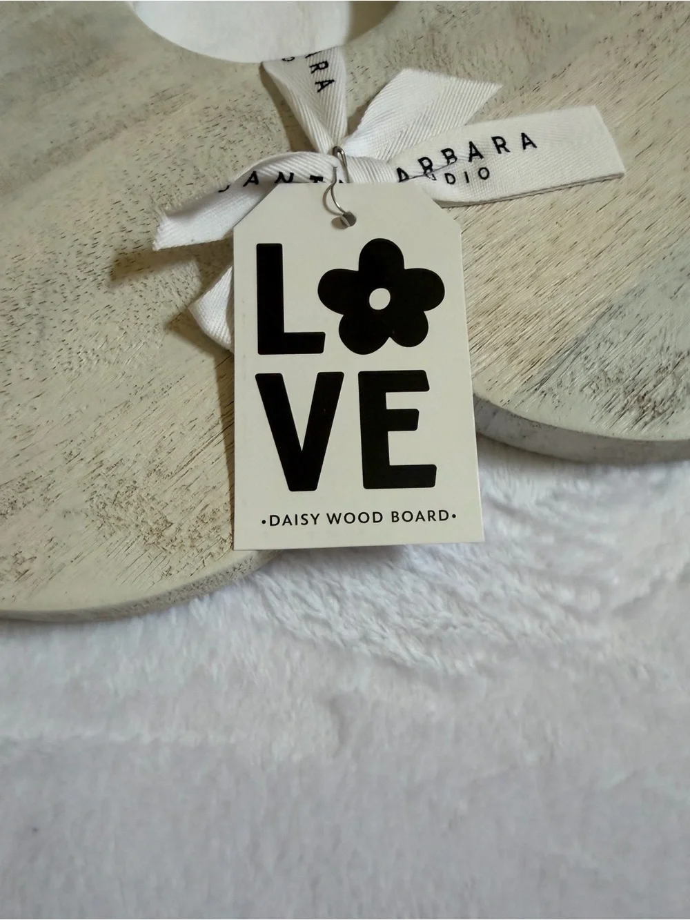 LOVE Daisy Mango Wood Charcuterie Board Cheese Board Round Wine Holder 17.5